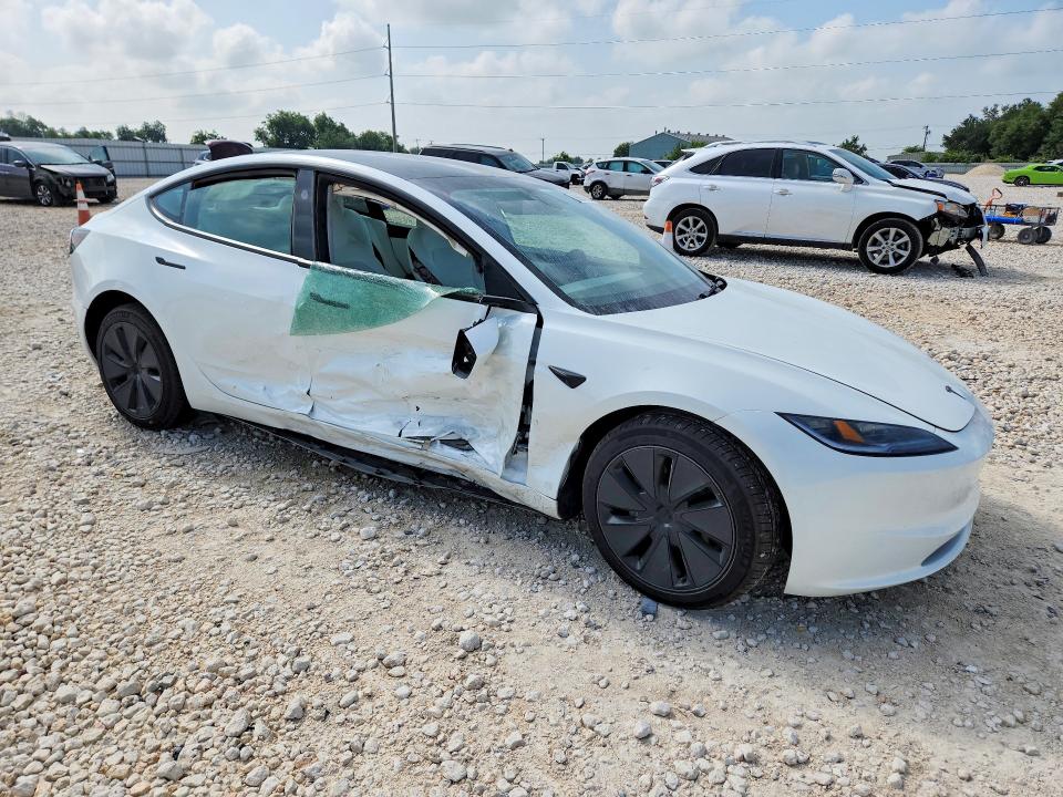 55805666 :رقم المزاد ، 5YJ3E1EA8TF139451 vin ، 2026 Tesla Model 3 مزاد بيع