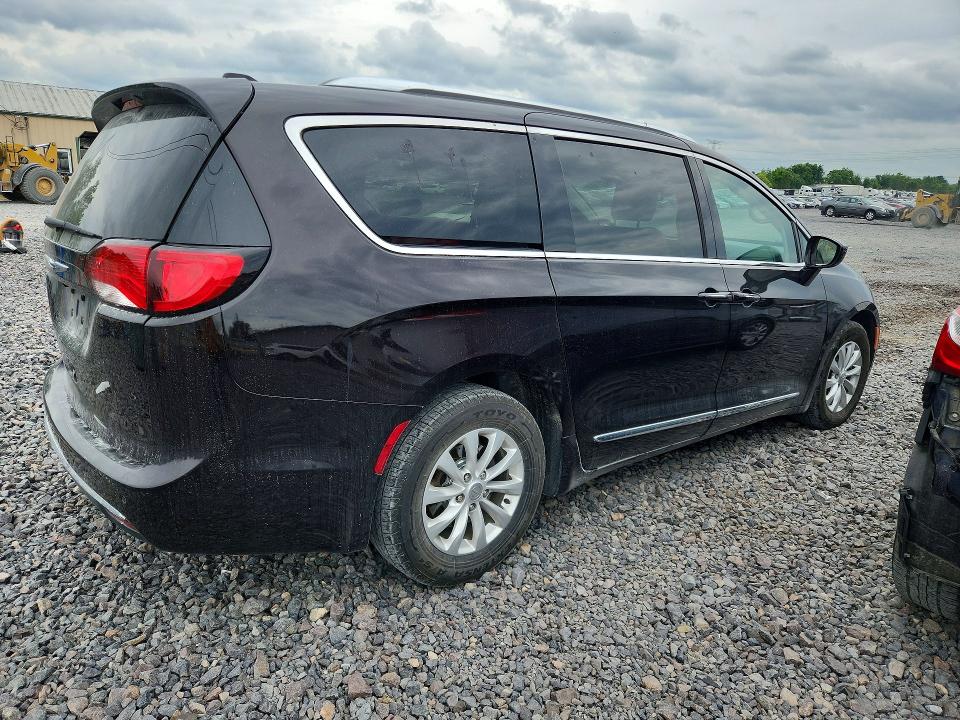 Продажа на аукционе авто 2018 Chrysler Pacifica, vin: 2C4RC1BG9JR131126, номер лота: 56254956