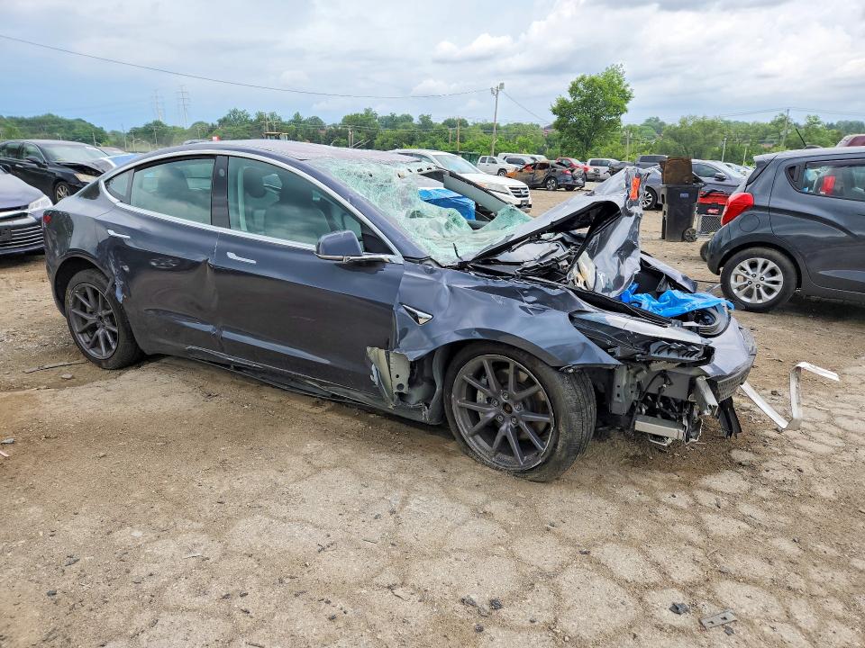 2018 Tesla Model 3 მანქანა იყიდება აუქციონზე, vin: 5YJ3E1EB6JF114103, აუქციონის ნომერი: 56464976