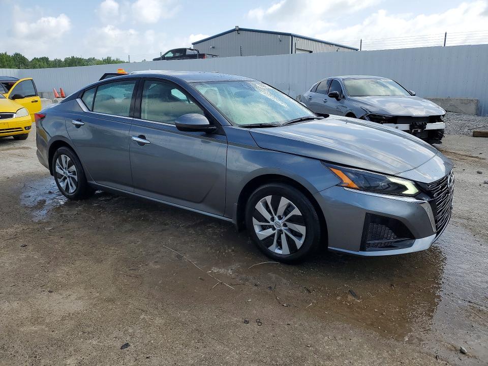 58794006 :رقم المزاد ، 1N4BL4BV4PN302121 vin ، 2023 Nissan Altima مزاد بيع