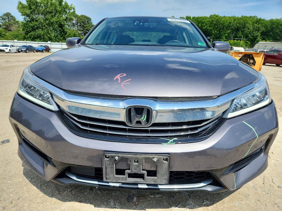 Продаж на аукціоні авто 2017 Honda Accord, vin: JHMCR6F78HC020970, номер лоту: 56053246