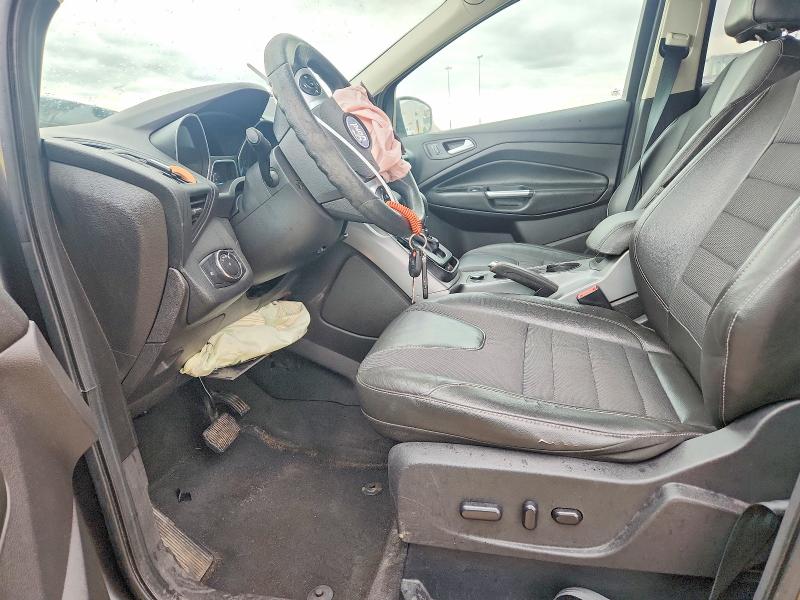 2015 Ford Escape მანქანა იყიდება აუქციონზე, vin: 1FMCU9G97FUA70926, აუქციონის ნომერი: 56183396