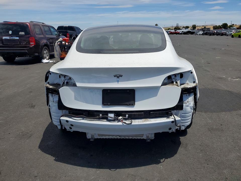 2022 Tesla Model 3 მანქანა იყიდება აუქციონზე, vin: 5YJ3E1EA9NF358731, აუქციონის ნომერი: 56327266