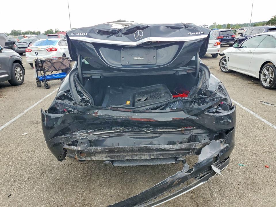 Продажа на аукционе авто 2015 Mercedes-benz C, vin: 55SWF4KB5FU049086, номер лота: 58313526