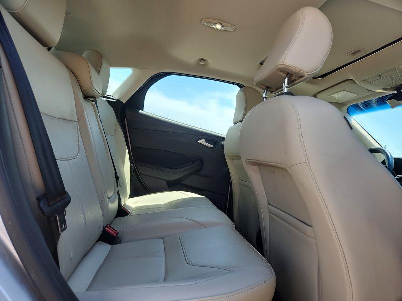 56648426 :رقم المزاد ، 1FADP3N28HL272434 vin ، 2017 Ford Focus Titanium 4d Ha مزاد بيع