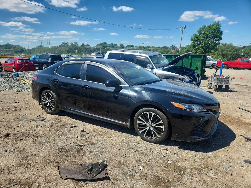58803046 :رقم المزاد ، 4T1B11HK2KU798414 vin ، 2019 Toyota Camry مزاد بيع