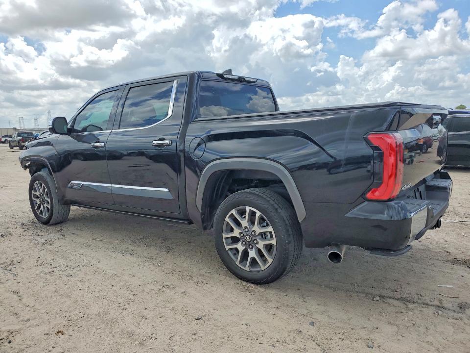 57325326 :رقم المزاد ، 5TFMC5DB0SX089743 vin ، 2025 Toyota Tundra مزاد بيع