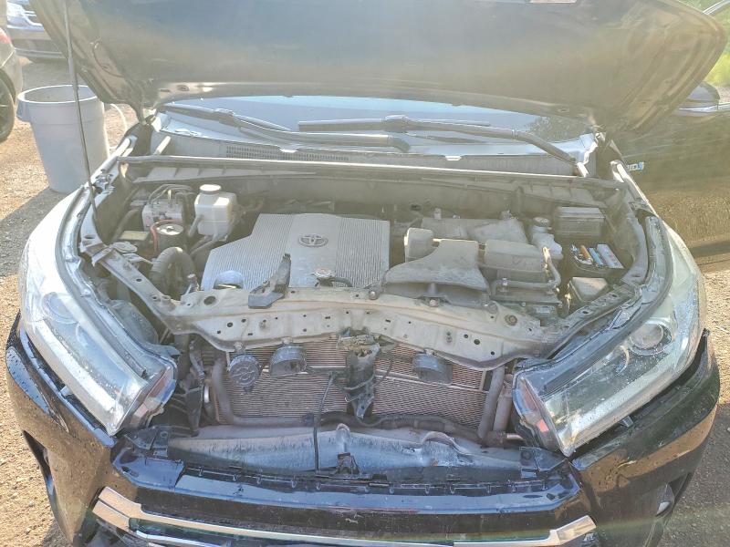58604936 :رقم المزاد ، 5TDJGRFH1JS050597 vin ، 2018 Toyota Highlander Hybrid مزاد بيع