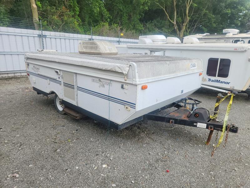 2002 Forest River Freedom Camping Trailer მანქანა იყიდება აუქციონზე, vin: 4X4CFM6132D250650, აუქციონის ნომერი: 57548406