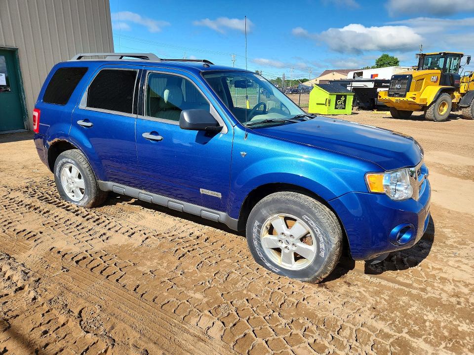 2008 Ford Escape მანქანა იყიდება აუქციონზე, vin: 1FMCU93108KA83113, აუქციონის ნომერი: 58197596