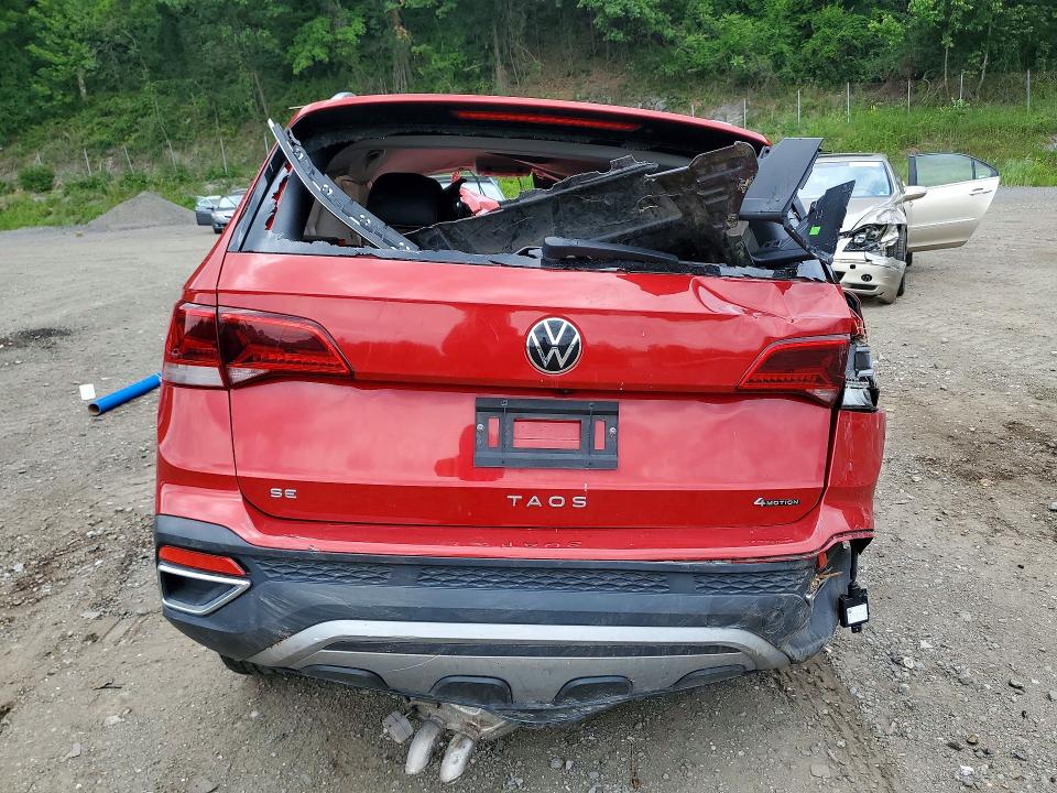 56972426 :رقم المزاد ، 3VVYX7B28NM054397 vin ، 2022 Volkswagen Taos مزاد بيع