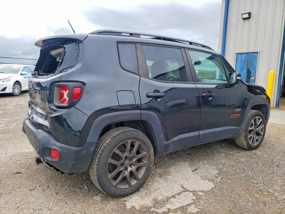 2016 Jeep Renegade მანქანა იყიდება აუქციონზე, vin: ZACCJBBT4GPE11693, აუქციონის ნომერი: 57695686
