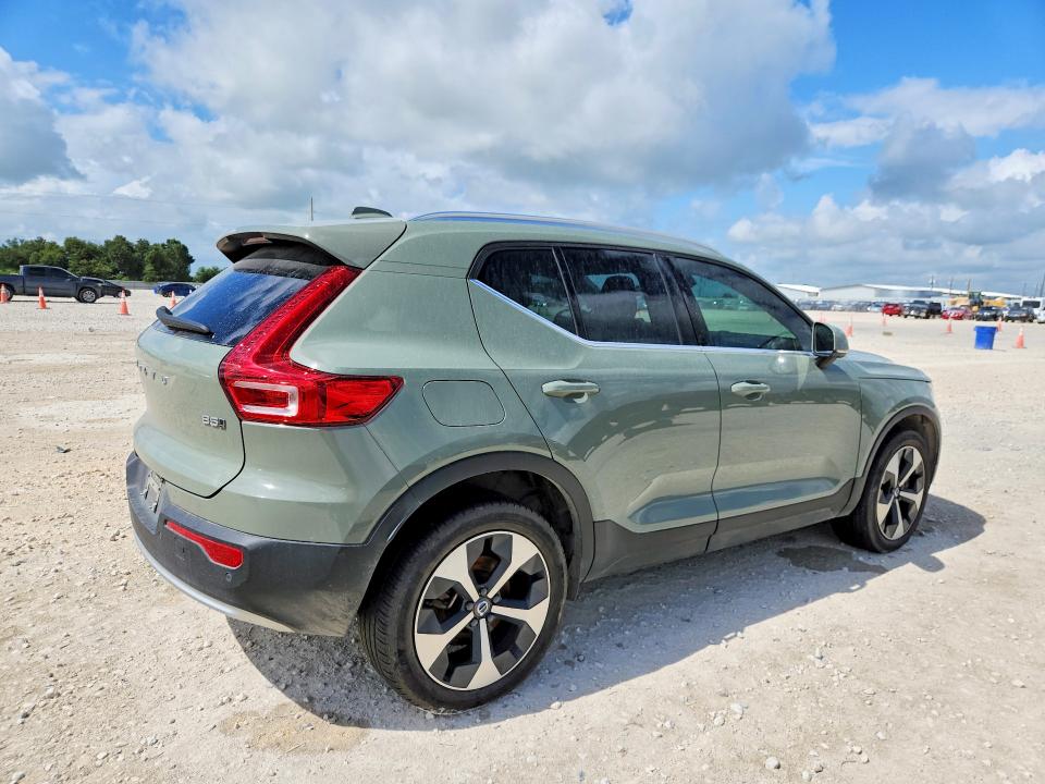 2025 Volvo Xc40 მანქანა იყიდება აუქციონზე, vin: YV4L12UE4S2461637, აუქციონის ნომერი: 57176396