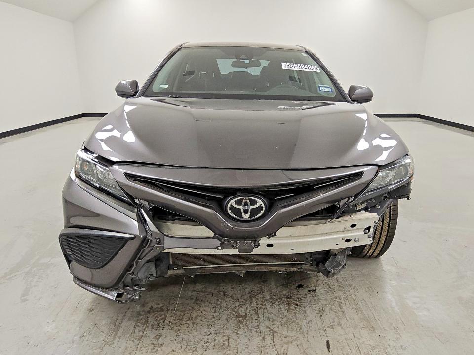 2021 Toyota Camry მანქანა იყიდება აუქციონზე, vin: 4T1G11AK4MU485660, აუქციონის ნომერი: 56568496