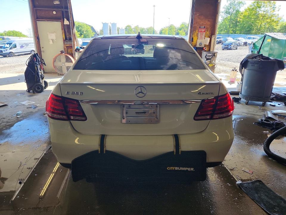 54557026 :رقم المزاد ، WDDHF8JB1FB126726 vin ، 2015 Mercedes-benz E مزاد بيع