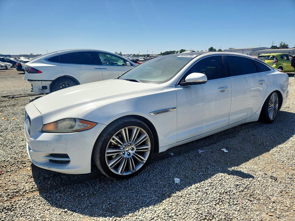 2011 Jaguar Xjl მანქანა იყიდება აუქციონზე, vin: SAJWA2GB1BLV07745, აუქციონის ნომერი: 56846756