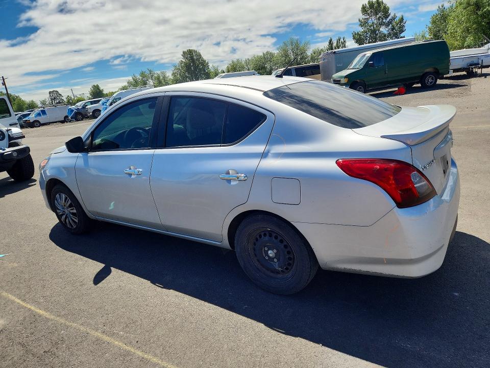 57588046 :رقم المزاد ، 3N1CN7APXJL845710 vin ، 2018 Nissan Versa مزاد بيع