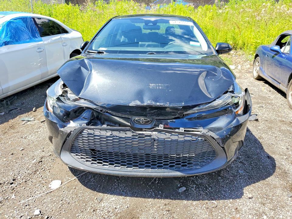 57123906 :رقم المزاد ، 5YFEPMAEXMP238761 vin ، 2021 Toyota Corolla مزاد بيع