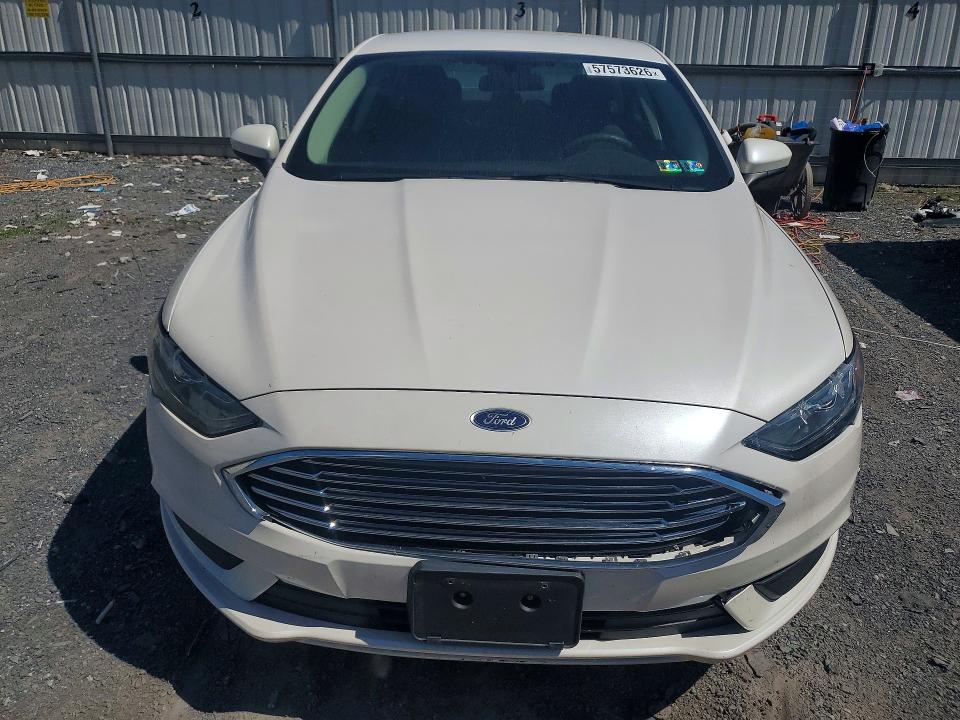 57573626 :رقم المزاد ، 3FA6P0H7XHR221792 vin ، 2017 Ford Fusion مزاد بيع