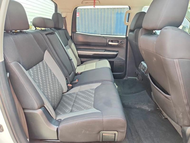 Продажа на аукционе авто 2018 Toyota Tundra, vin: 5TFDW5F13JX764690, номер лота: 58466896