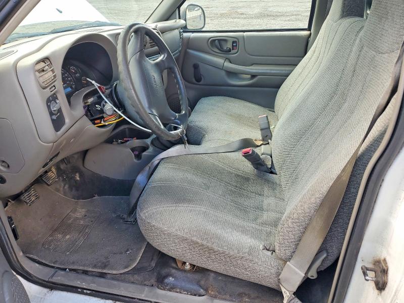 56834886 :رقم المزاد ، 1GGCS1448W8660435 vin ، 1998 Isuzu Hombre مزاد بيع