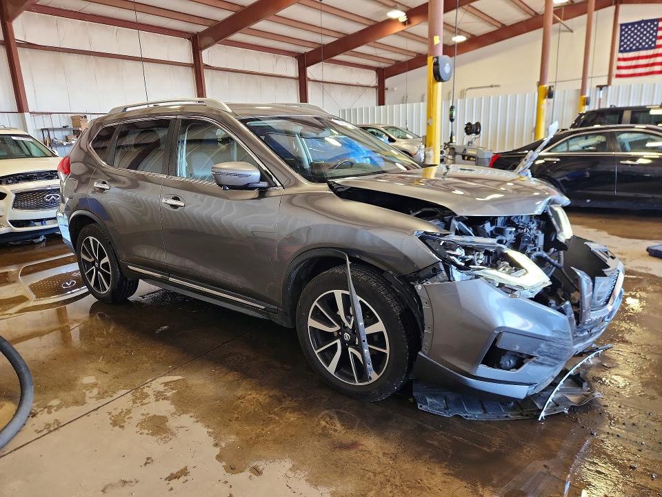 56144246 :رقم المزاد ، JN8AT2MV0HW015964 vin ، 2017 Nissan Rogue مزاد بيع