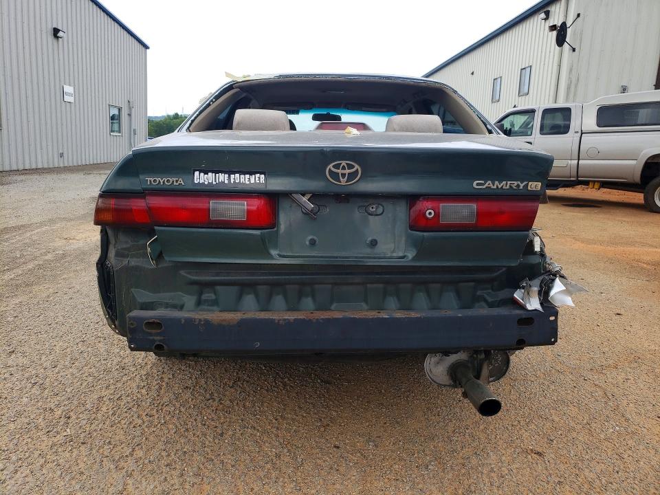 57560176 :رقم المزاد ، 4T1BG22K5XU582044 vin ، 1999 Toyota Camry مزاد بيع