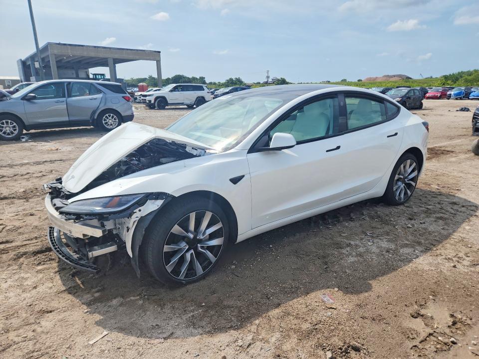 Продаж на аукціоні авто 2025 Tesla Model 3, vin: 5YJ3E1EA0SF976001, номер лоту: 57817996