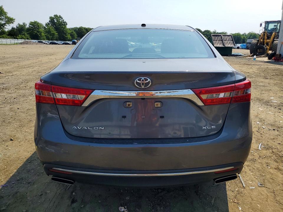 59251686 :رقم المزاد ، 4T1BK1EB4JU269269 vin ، 2018 Toyota Avalon مزاد بيع