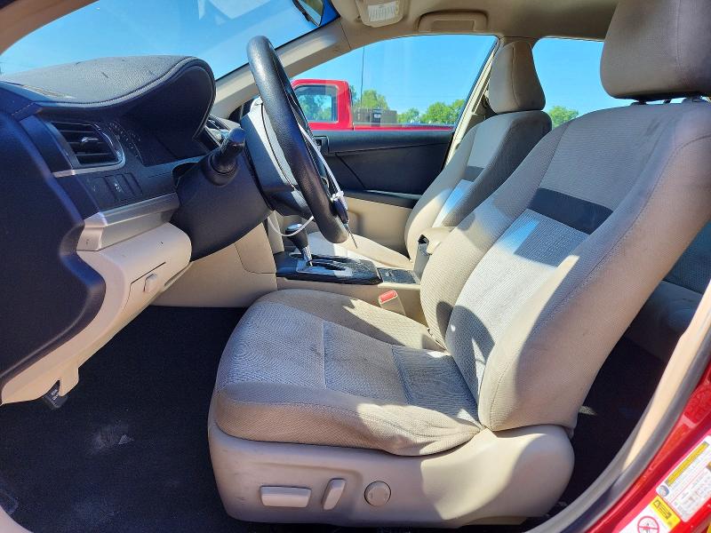 57077016 :رقم المزاد ، 4T4BF1FK6CR220361 vin ، 2012 Toyota Camry مزاد بيع