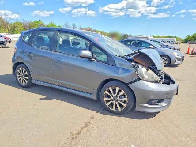 Продажа на аукционе авто 2013 Honda Fit, vin: JHMGE8H52DC074828, номер лота: 55883066
