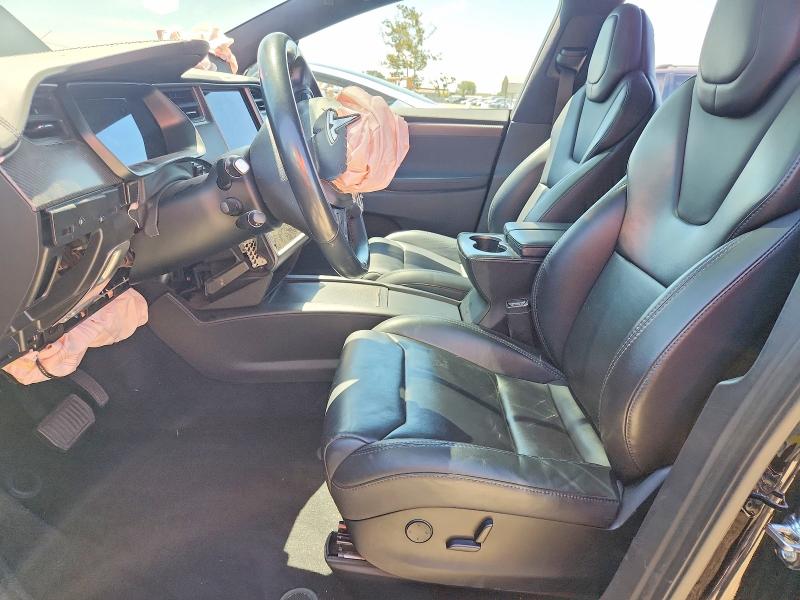 Продажа на аукционе авто 2018 Tesla Model X, vin: 5YJXCBE23JF100107, номер лота: 55827316