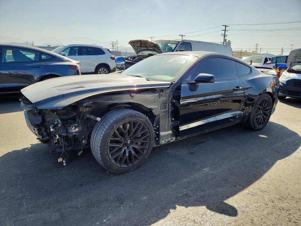 54688756 :رقم المزاد ، 1FA6P8CF6F5326312 vin ، 2015 Ford Mustang مزاد بيع