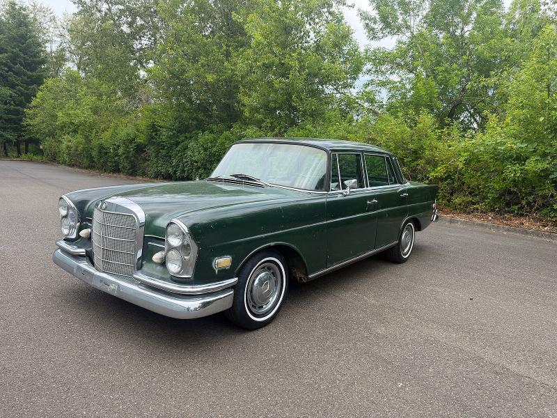 56327856 :رقم المزاد ، 11101012108481 vin ، 1968 Mercedes-benz 230s مزاد بيع