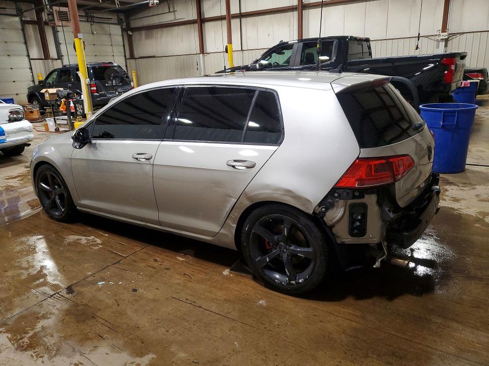 57692546 :رقم المزاد ، 3VW217AU2GM010856 vin ، 2016 Volkswagen Golf مزاد بيع
