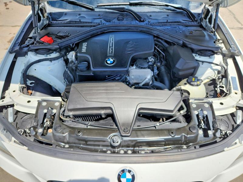 2015 Bmw 328 მანქანა იყიდება აუქციონზე, vin: WBA3B3G57FNT17695, აუქციონის ნომერი: 56367346