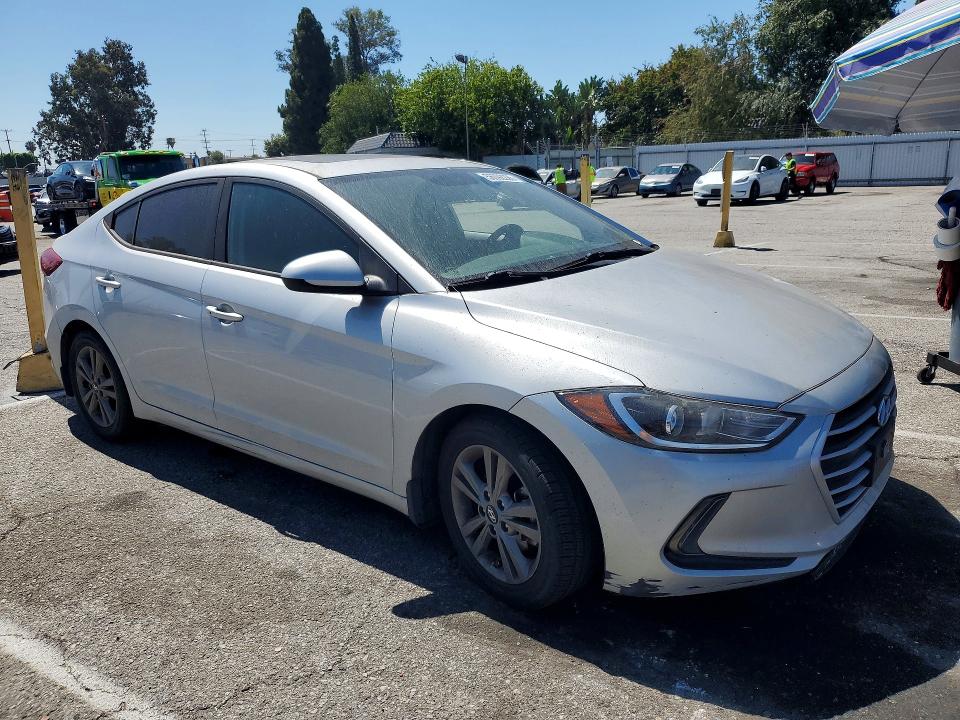 2018 Hyundai Elantra მანქანა იყიდება აუქციონზე, vin: 5NPD84LF0JH304189, აუქციონის ნომერი: 56092226