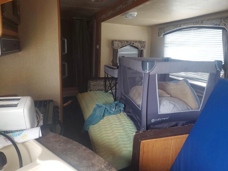 58373216 :رقم المزاد ، 4X4TWDE22AA244798 vin ، 2010 Wildwood Recreational Vehicle (rv) مزاد بيع