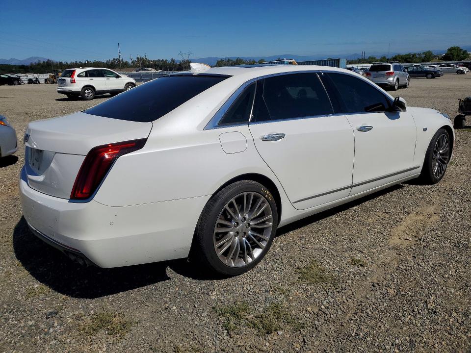 2018 Cadillac Ct6 მანქანა იყიდება აუქციონზე, vin: 1G6KD5RS7JU122088, აუქციონის ნომერი: 55950746