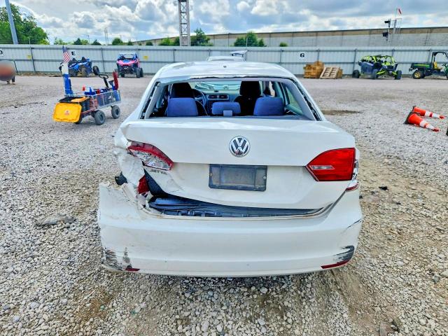 56623656 :رقم المزاد ، 3VW2K7AJ3BM307534 vin ، 2011 Volkswagen Jetta مزاد بيع