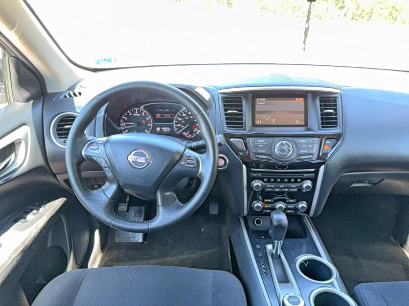 56303916 :رقم المزاد ، 5N1AR2MM8DC623417 vin ، 2013 Nissan Pathfinder مزاد بيع