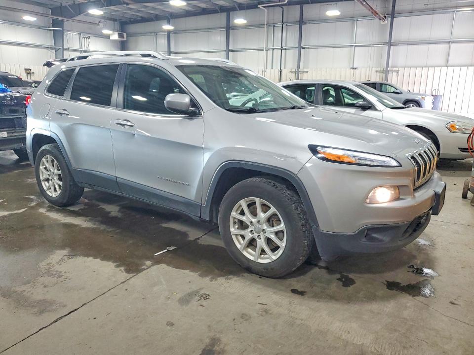 58450806 :رقم المزاد ، 1C4PJMCS9FW634848 vin ، 2015 Jeep Cherokee مزاد بيع