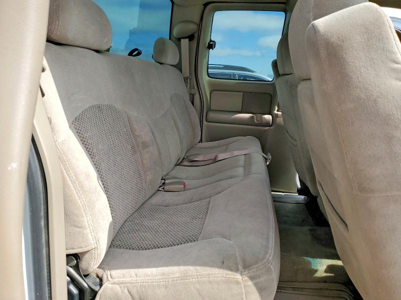 Продаж на аукціоні авто 2002 Chevrolet Silverado, vin: 1GCHC29U32E143543, номер лоту: 57723376