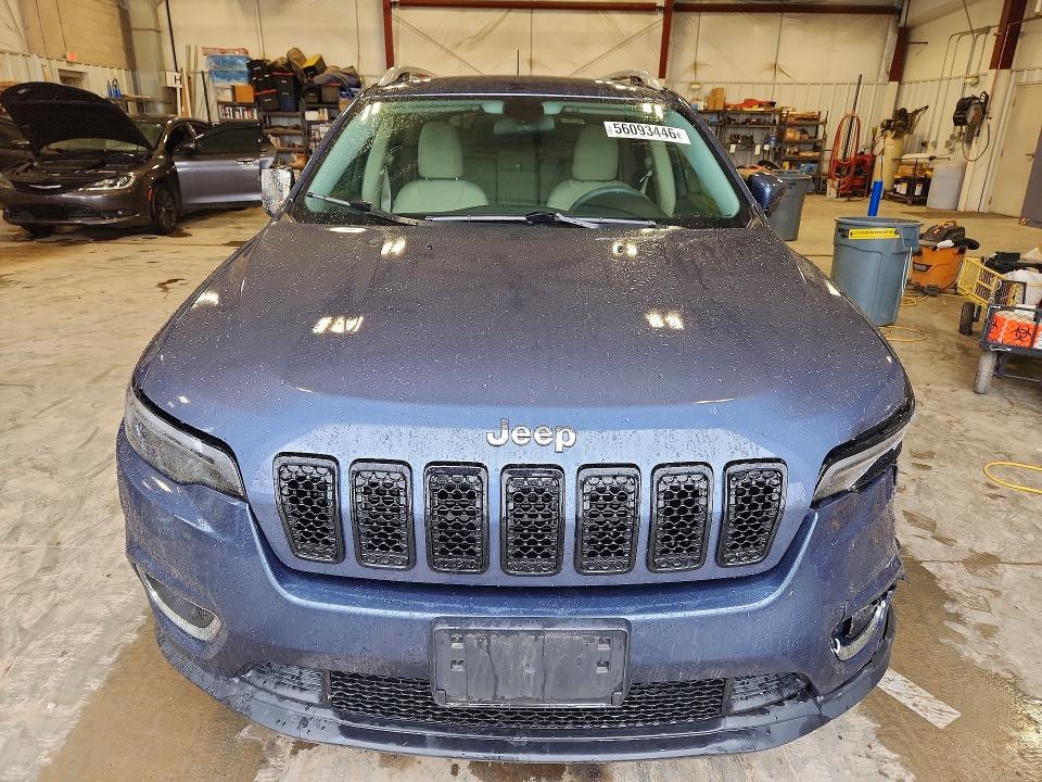56093446 :رقم المزاد ، 1C4PJMCB9KD424255 vin ، 2019 Jeep Cherokee مزاد بيع