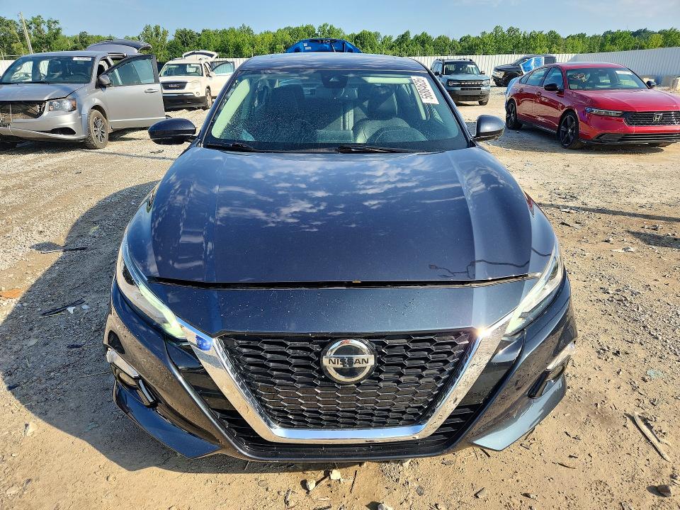 56884626 :رقم المزاد ، 1N4BL4FW8LC147940 vin ، 2020 Nissan Altima مزاد بيع