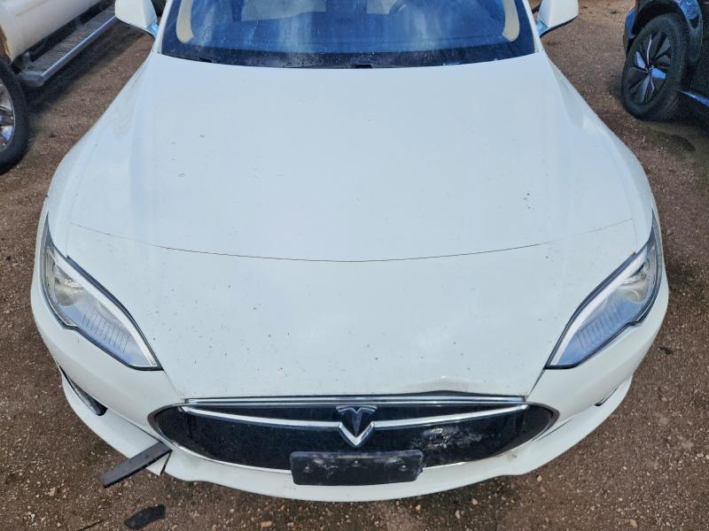 55563346 :رقم المزاد ، 5YJSA1H15EFP45747 vin ، 2014 Tesla Model S مزاد بيع