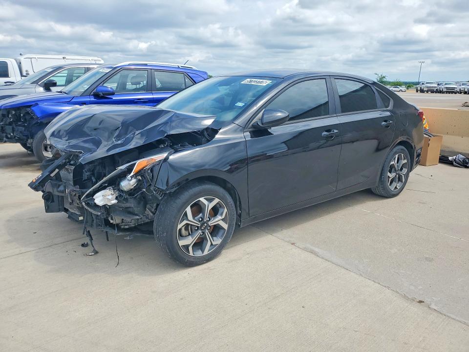 57123176 :رقم المزاد ، 3KPF24AD4ME411735 vin ، 2021 Kia Forte مزاد بيع