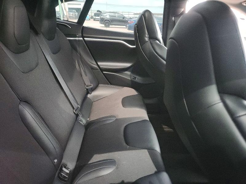 58406856 :رقم المزاد ، 5YJSA1E22HF195330 vin ، 2017 Tesla Model S مزاد بيع