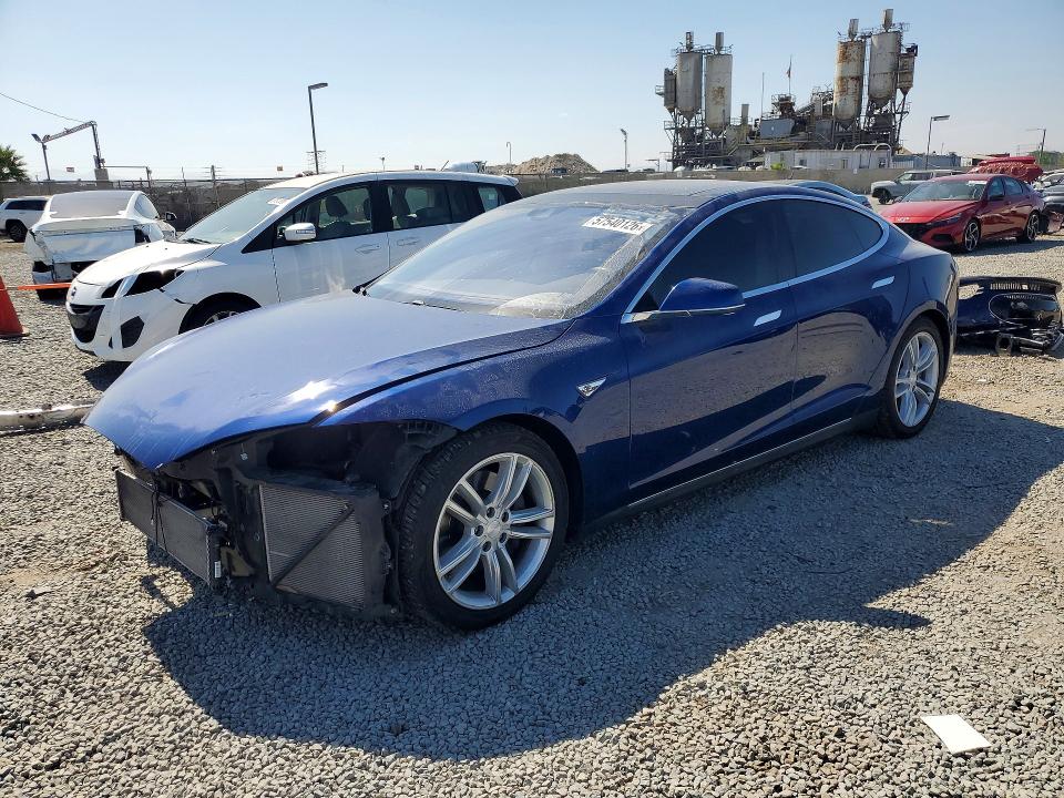 Продажа на аукционе авто 2016 Tesla Model S, vin: 5YJSA1E26GF129040, номер лота: 57540126