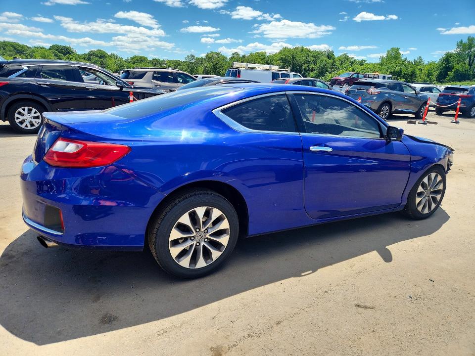 55567666 :رقم المزاد ، 1HGCT1B30DA009316 vin ، 2013 Honda Accord مزاد بيع